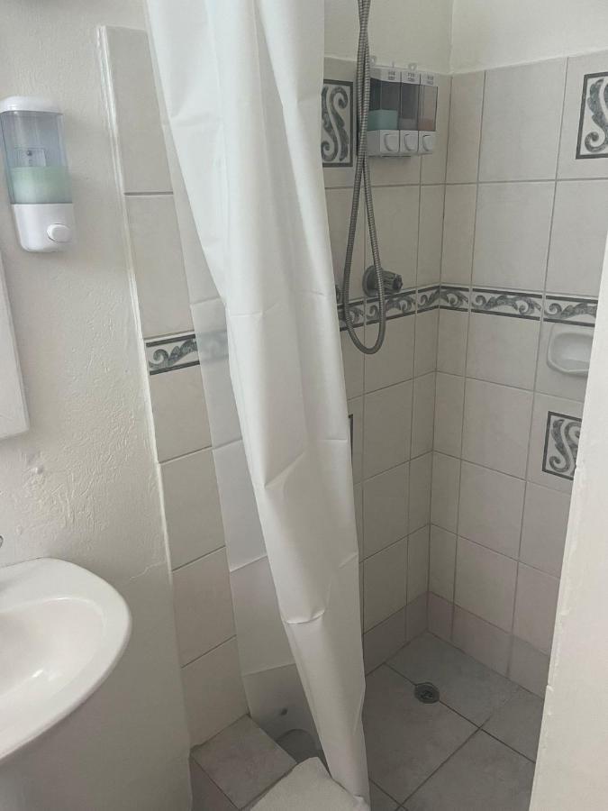 Nautilus Ocean Suites Бриджтаун Екстериор снимка