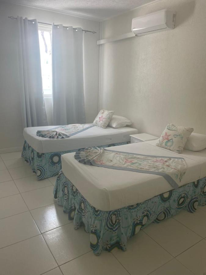 Nautilus Ocean Suites Бриджтаун Екстериор снимка